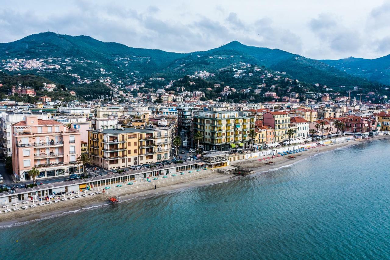 Hotel West End Alassio Exterior foto